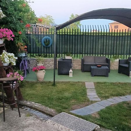 Bed and Breakfast Il Laghetto Кастровілларі Екстер'єр фото