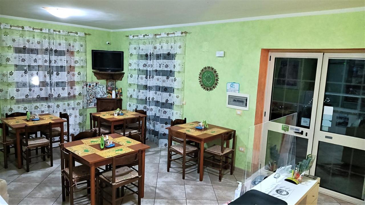 Bed and Breakfast Il Laghetto Кастровілларі Екстер'єр фото